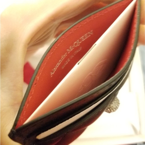 Alexander McQueen Black Wallet with Silver Skull - Picture 3 of 5